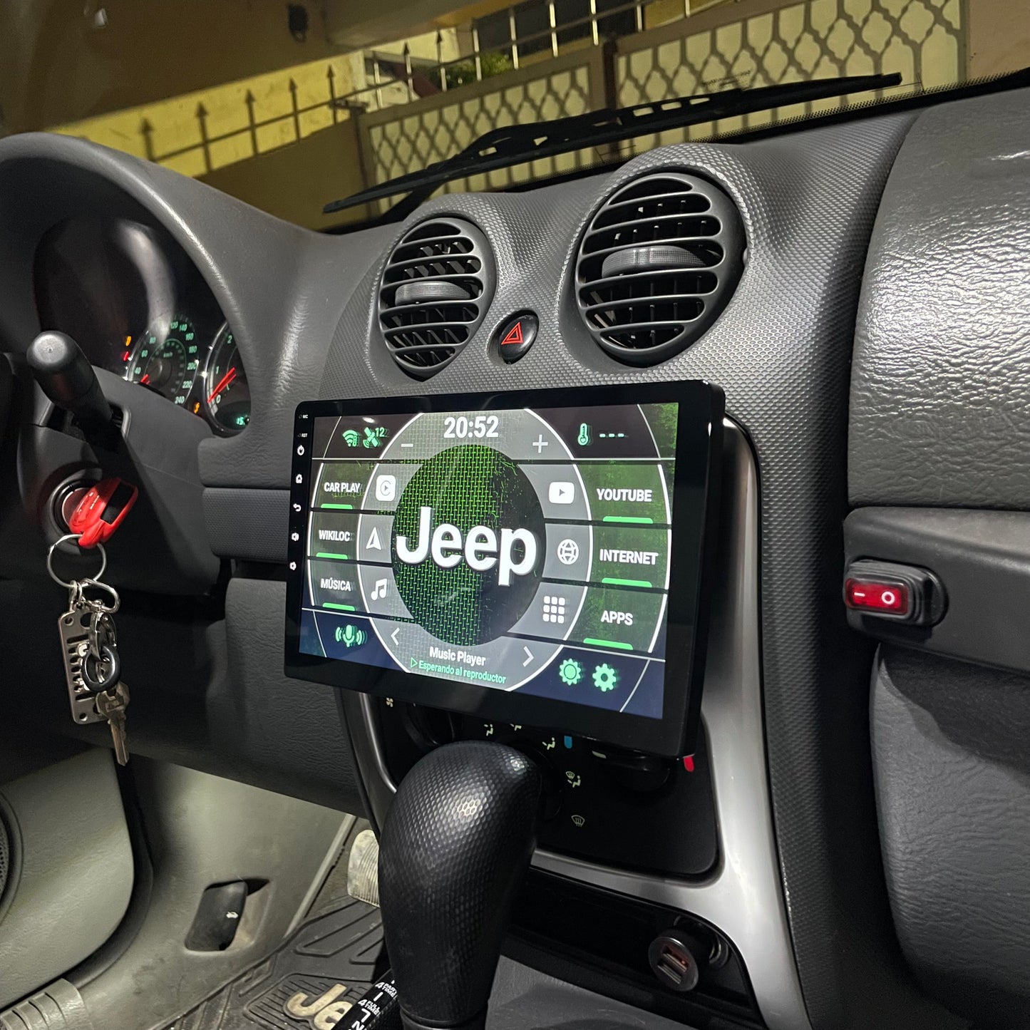 Estereo pantalla de 10" para Jeep con Apple Car Play y Android Auto