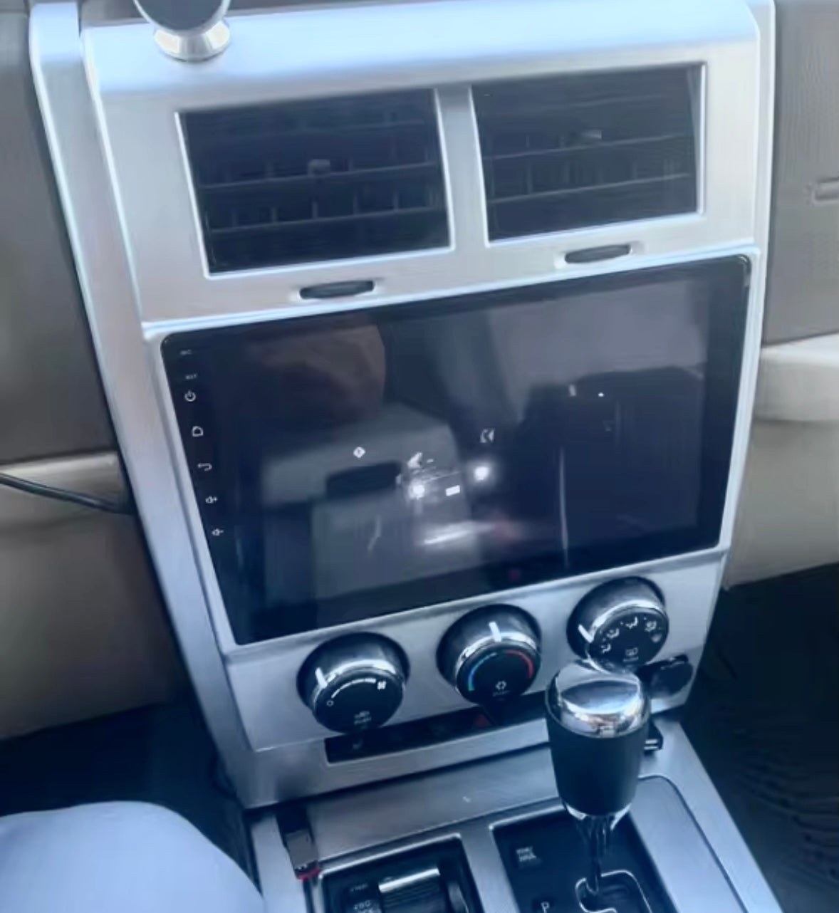 Kit de Marco + Estereo pantalla de 9" para Jeep Liberty KK 2008-2013 con Apple Car Play y Android Auto